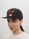 Бейсболка MITCHELL NESS арт. HHSS1212-CBUYYPPPBLCK Chicago Bulls NBA (черный)